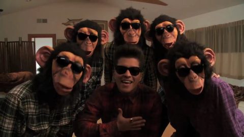 Bruno Mars – The Lazy Song (Official Music Video)